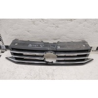Решетка радиатора Volkswagen Polo 5 Restail Sedan