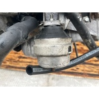 Подушка крепления двигателя Volkswagen Passat B5 1999 8D0199379J