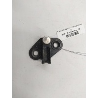 Ответная часть (скоба) замка двери Volkswagen Transporter 4 2001 701837767