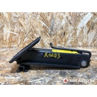 Домкрат Ford Fiesta 4 2001 96FB17080BB,D3L5A