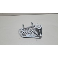 Кронштейн двигателя Hyundai-Kia Carnival 2020 216002R000