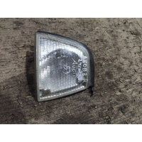 Поворотник правый Audi 80 B3 1990