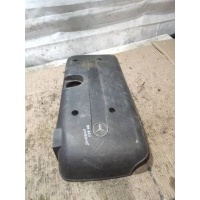 Декоративная крышка двигателя Mercedes E W211 2003 6470100067