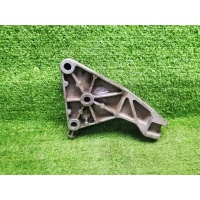 кронштейн опоры двигателя Opel Zafira B (2005-2012) 13174501