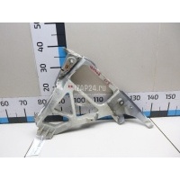 Кронштейн заднего бампера правый Ford Focus II (2005 - 2008) 1373848