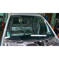 Opel meriva а стекло переднее