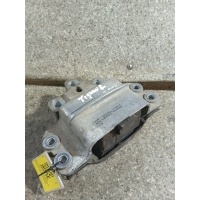 Подушка крепления двигателя Volkswagen Passat B6 2008 3C0199555S,090825-003520