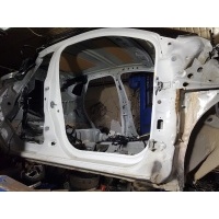 Порог с центральной стойкой правый Renault Kaptur 2016- 764120575R