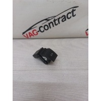 Кнопка открывания багажника Volkswagen Touareg NF 2010 7P6959831A