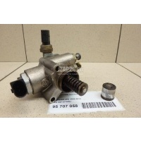 Насос (ТНВД) бензиновый VAG A6 [C6,4F] (2004 - 2011) 06F127025J