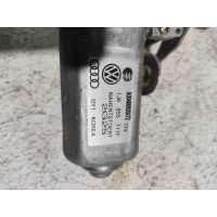 Моторчик заднего стеклоочистителя (дворника) Volkswagen Golf 4(1997-2004) 2003 1J6955711f