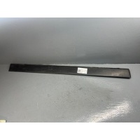 молдинг двери передней правой Volkswagen Passat B3 1992 357853516