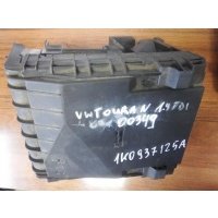 Блок предохранителей Volkswagen Touran 2007 1k0937125a