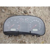 Щиток приборов (приборная панель) Volkswagen Golf 1999 1j0919861