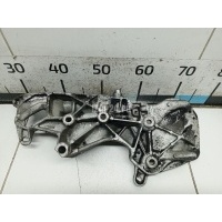 Кронштейн генератора Renault Megane I (1996 - 1999) 688301819R