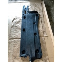 Audi q3 ii 83a крышка шасси правый 5qf825201j оригинал 5qf825101a