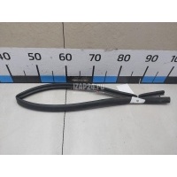 Уплотнитель капота Chrysler Sebring/Dodge Stratus (2001 - 2007) 4814769AB