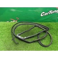 Уплотнитель двери Mercedes-Benz S W140 A1407300478