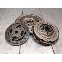 Комплект сцепления Volkswagen Golf 5 поколение 2008 030105271D, 03C141031, 03C141025D