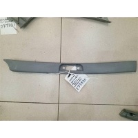 Обшивка двери багажника верхняя Hyundai Matrix 2001-2010 2004 8176017010