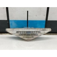 Повторитель на крыло белый Ford Mondeo III (2000 - 2007) 1379375