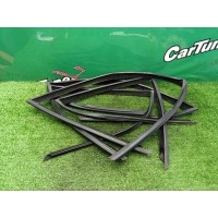 Уплотнители стекол BMW X5 E70 2008 51337305627, 51337305628