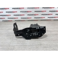 Кронштейн усилителя бампера Mercedes W203 2007 A2036202295