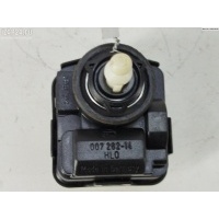 Корректор фар Audi A6 C5 (1997-2005) 2001 4B0941295