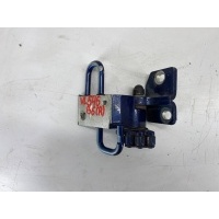 Петля двери передней правой Volkswagen Passat B6 2005 3c0831412a