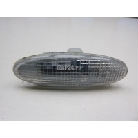 Повторитель на крыло белый Suzuki Liana (2001 - 2007) 3641054G01