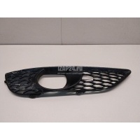 Решетка на противотуманную фару VAG Q7 [4L] (2005 - 2015) 4L0807676C