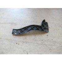 Крепление бампера Audi A4 2006 8e0807204b