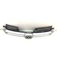 Решетка радиатора Volkswagen Golf 5 2007 1K0853651A