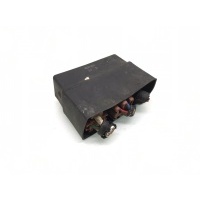 Блок реле Hyundai Santa Fe 1 2006 9523026000