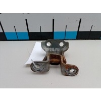 Петля двери передней правой нижняя Toyota RX 300/330/350/400h (2003 - 2009) 687300D030