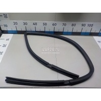 Уплотнитель стекла двери Chrysler Grand Cherokee (WJ, WG) (1999 - 2004) 55136025AG