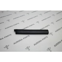 Уплотнитель капота LH Land Rover Range Rover Sport L494 2013 LR034448