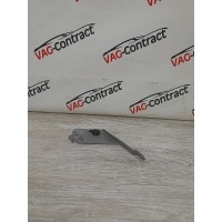 Кронштейн звукового сигнала Volkswagen Touareg NF 2010 7P6951182C