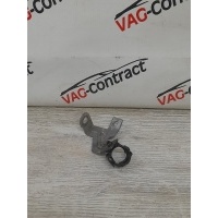 Кронштейн Volkswagen Touareg NF 2010 03H971858C