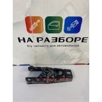 кронштейн опоры Renault Arkana LJC 2019 113320701R