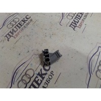 крепеж Audi A4 (B8) 2007-2015 2008 8R0201449B