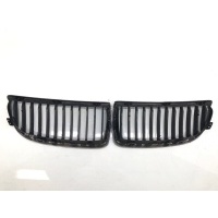 Решетка радиатора BMW 3 E90/E91/E92/E93 2005 7120008, 7120007