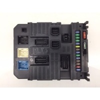 Блок предохранителей Peugeot 207 2007 9663798380