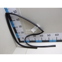 Уплотнитель стекла двери Toyota Yaris (2005 - 2011) 681520D050