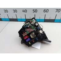 Блок предохранителей Toyota Yaris (2005 - 2011) 827410D030