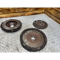 Комплект сцепления Volkswagen Golf 4 2003 038141032