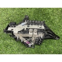блок предохранителей Mercedes-Benz E class W213 2020 A2135403439