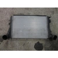 Интеркулер Volkswagen Golf 2004 1k0145803l