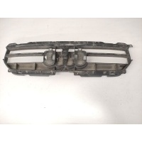 Кронштейн решетки радиатора Audi 8K0807233G 8K0807233G