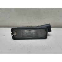Подсветка номера Volkswagen Amarok 1K8943021